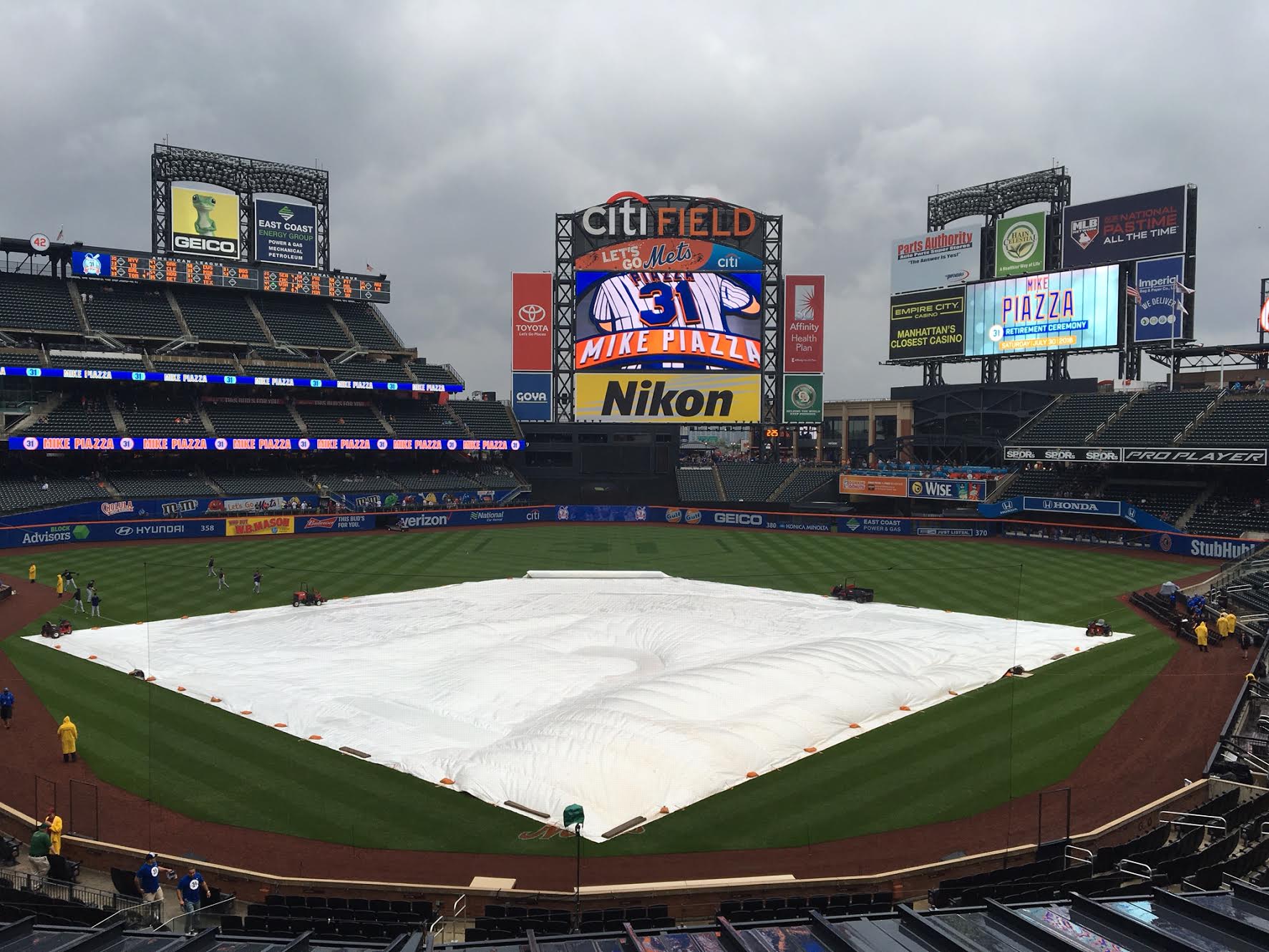 screen shot of mike piazza cholula