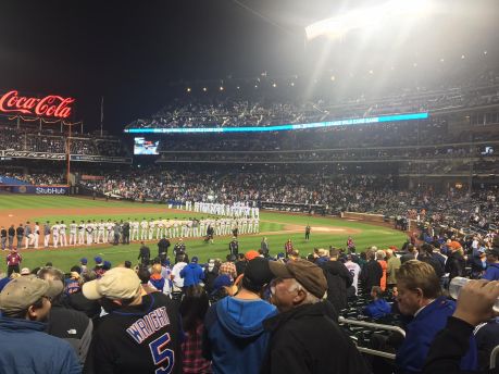 players-all-on-the-field-9jir